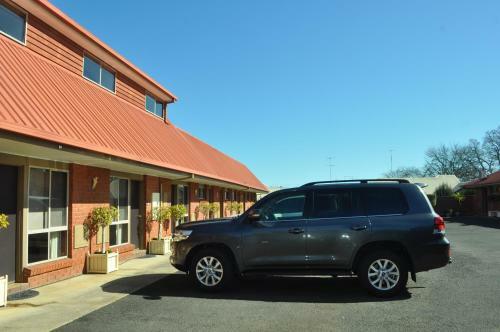 Goldsmith Motel
