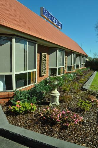 Goldsmith Motel
