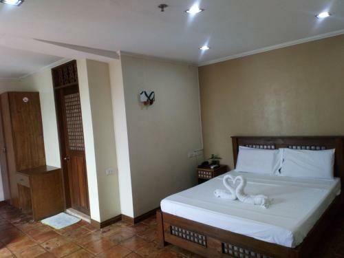 Hostal Makabata Guesthouse