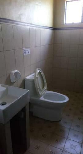 Hostal Makabata Guesthouse