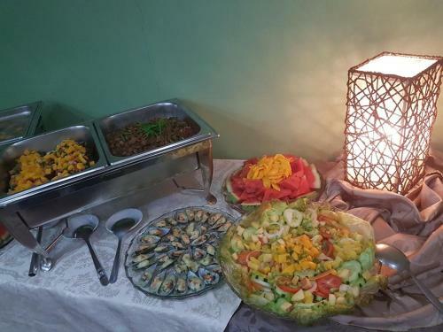 Hostal Makabata Guesthouse