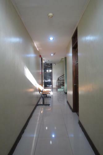 Hostal Makabata Guesthouse