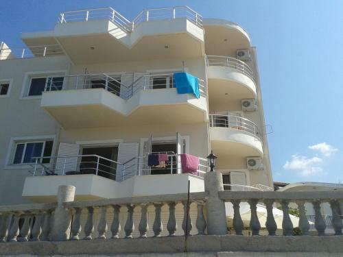 Hostal Magic Ionian Apartments & Rooms