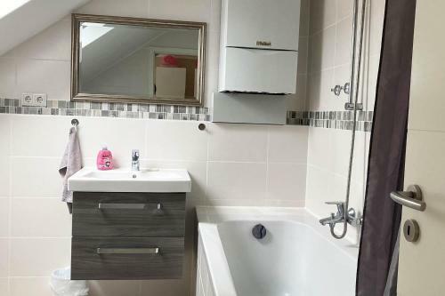 Zentral Gelegenes Apartment Mit Wlan