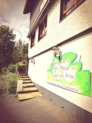 Bed & Breakfast Jeje Und Anna's Eifel Haus
