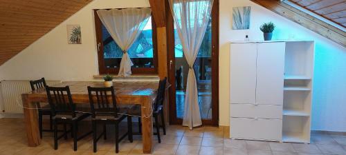 Apartamento Neue Dachgeschosswohnung Im Herzen Des Odenwaldes
