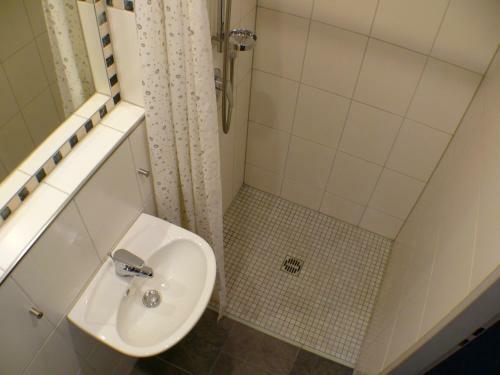 Hostal Hotel Garni Pension Ruth