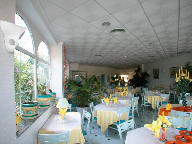 Hotel Crystal Park