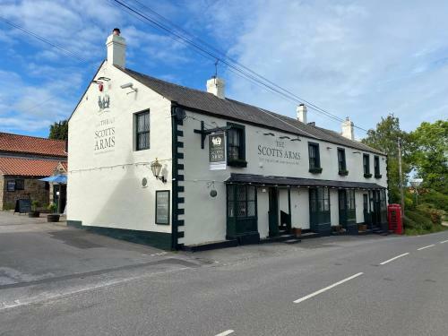 Hotel The Scotts Arms Village Inn