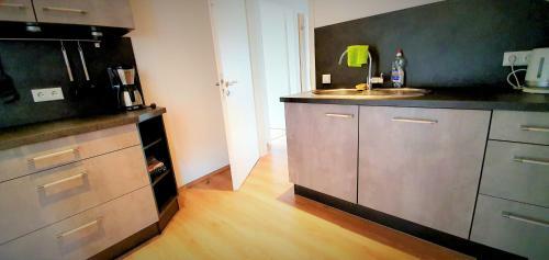Apartamento Moderne , Helle Ferienwohnung Mit Balkon In M�nchen