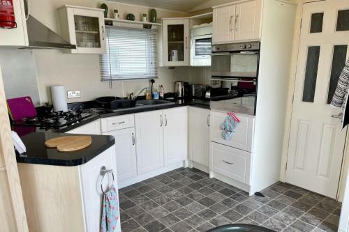 Modern Holiday Home #skipsea Sands Static Hire