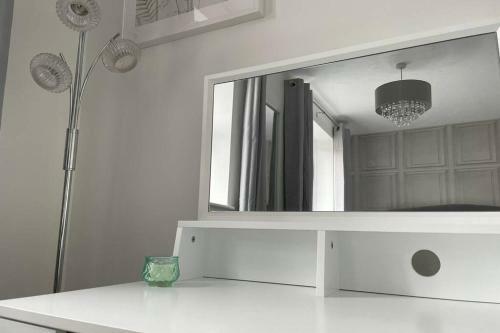 Silver Stag Properties, 3 Bed House With Parking