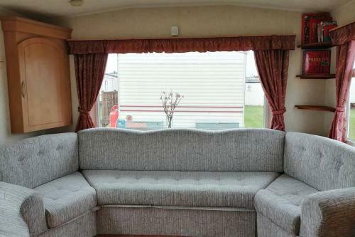 Apartamento 3 Bedroom Self-contained Caravan Next To Beach