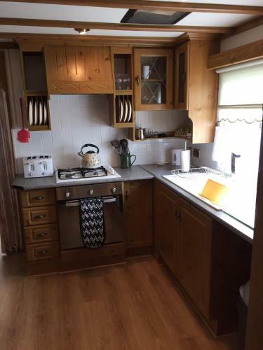 Spacious Caravan With Dg, Ch & Veranda