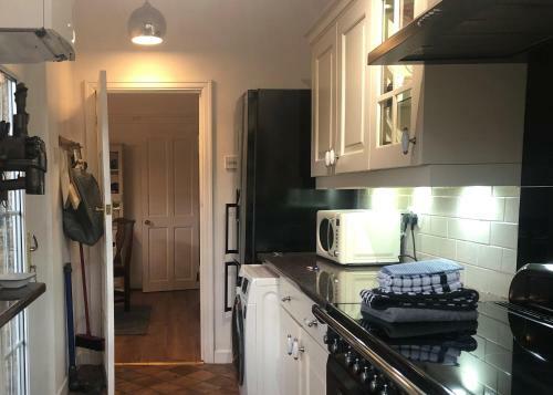 Charming 2-bed Kaitness Cottage In Skipton