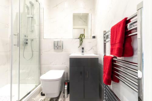 Apartamento ?onpoint -convenient 1 Bedroom Apt With Parking!?