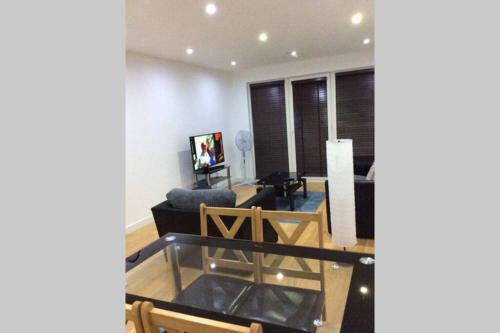 Max'em Lexington Luxury Apartment