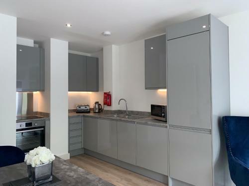 Roomotel - Streetsbrook Apartments