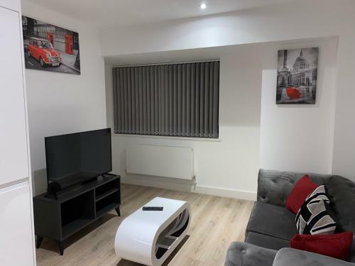 Roomotel - Streetsbrook Apartments