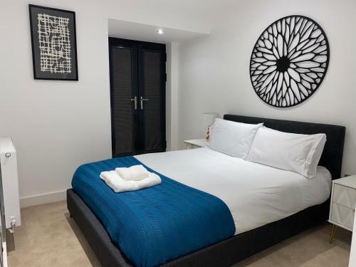 Roomotel - Streetsbrook Apartments