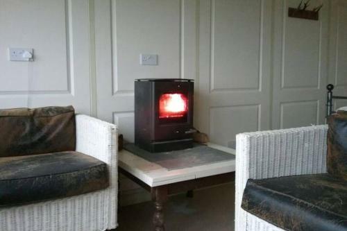 Stags View,unique Eco Cabin, Dartmoor Views