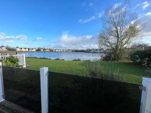Barnsley, Turret House Windrush Lake