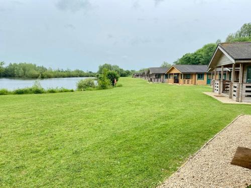 Tufty Lodge, Lake Pochard Lodge 9
