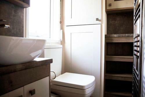 Puddleducks, Dog Friendly Hot Tub Lodge