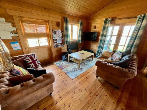Heron Lodge, Lake Pochard
