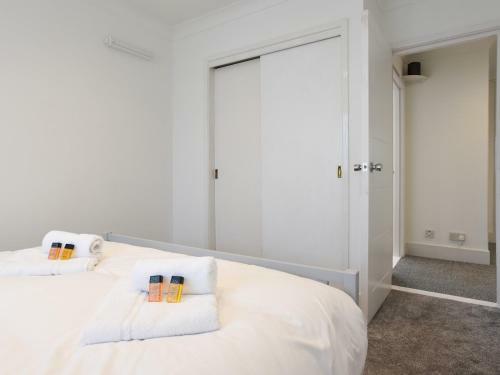 Pass The Keys Amazing Views High End Beachfront 3bed Sleeps 7