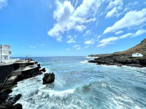 Apartamento En Primera Linea Del Mar, El Hierro