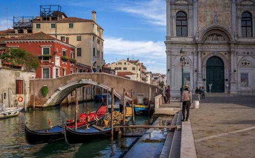 Ca Cicogna Air Conditioning And Fast Wifi, Central Location Apartment