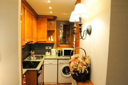 Apartamentos Chardins-chard�n Bellved�