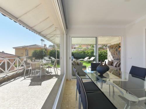 Chalet Chalet Santa Ana 19