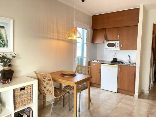 Apartamento Con Piscina Y Junto A La Playa - Macarella.