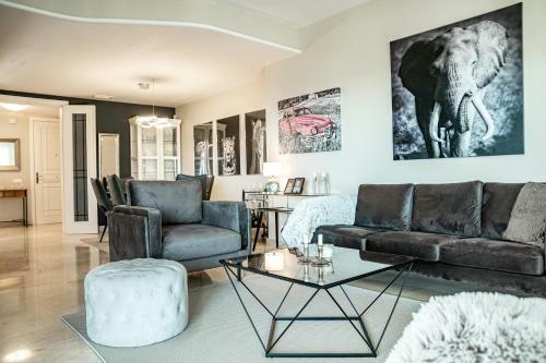 Lac- Spacious Apartment With Spectacular Views