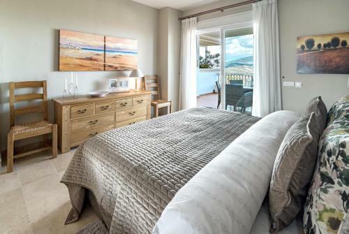 Lac- Spacious Apartment With Spectacular Views