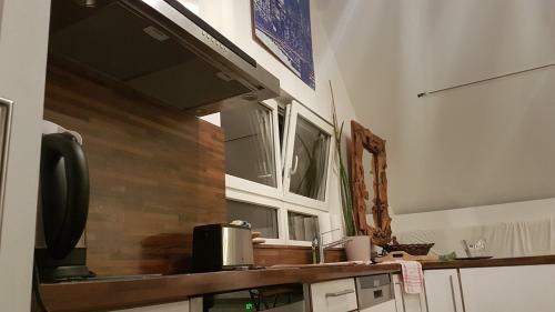 Apartamento 3,5 Zimmer Hochwertig Eingerichtete Dachgeschosswohnung