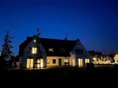 Apartamento Urlaub De Luxe Unter Reet Bach Ins
