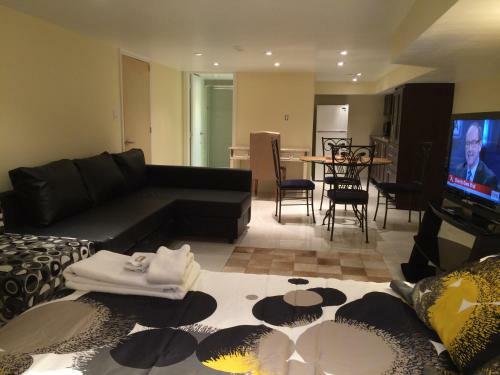 Toronto Garden Inn Bed & Breakfast