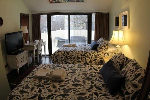 Toronto Garden Inn Bed & Breakfast