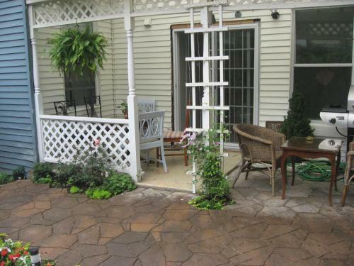 Toronto Garden Inn Bed & Breakfast