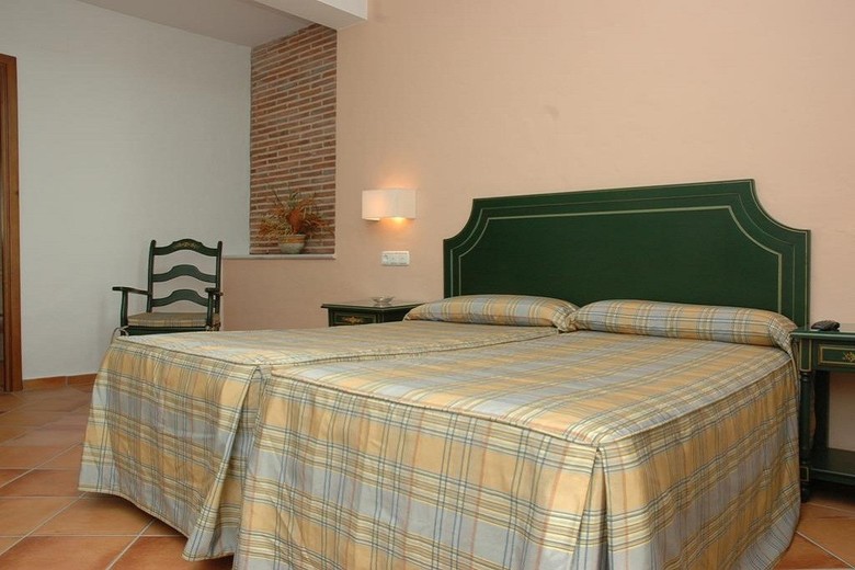 Hostal Do�a Lola Marina