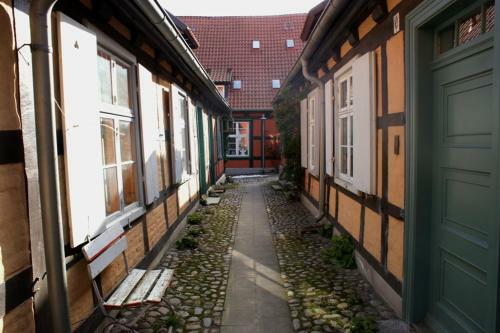 Klosterh�uschen In Stralsund