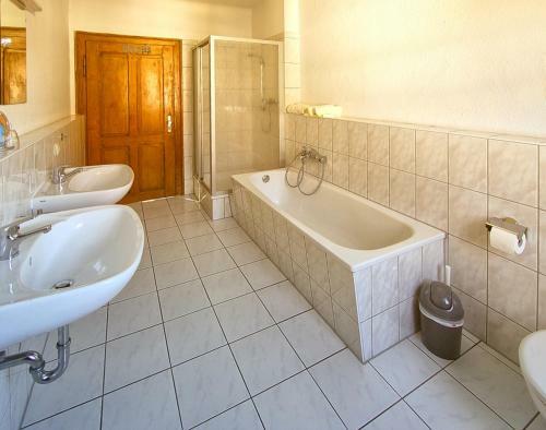 Hotel Gastst�tte Und Pension Felsenthal