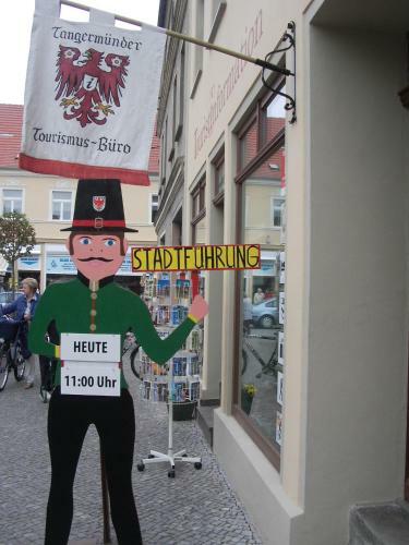 Hostal Pension & Ferienwohnung Zum Schmuckgiebel
