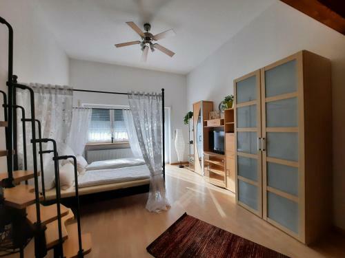 Hostal Kurpension Me�mer