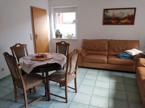 Apartamento Ferienwohnung Burgenblick