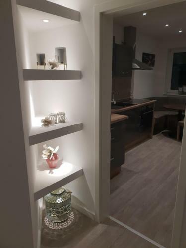 Apartamento Luxuswohnung Mit Jacuzzi N�he Flughafen K�ln/bonn