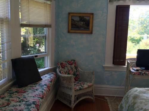 Bed & Breakfast Secret Garden Inn & Cottages